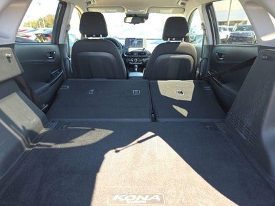 2022 Hyundai KONA SEL