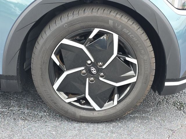 2023 Hyundai IONIQ 5 SE Standard Range