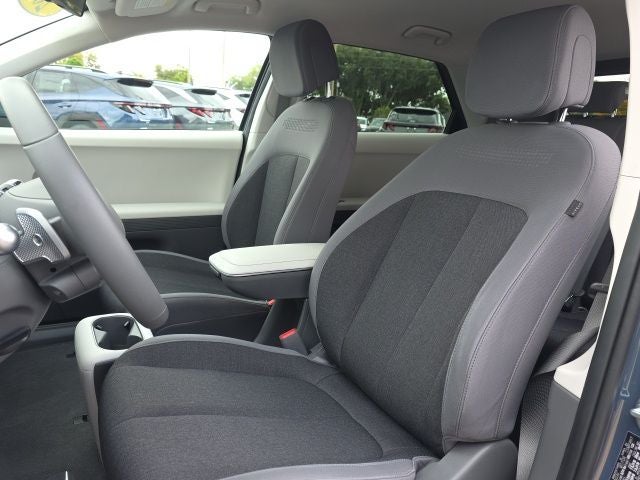 2023 Hyundai IONIQ 5 SE Standard Range
