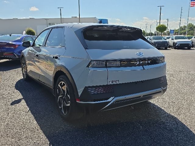 2024 Hyundai IONIQ 5 SE