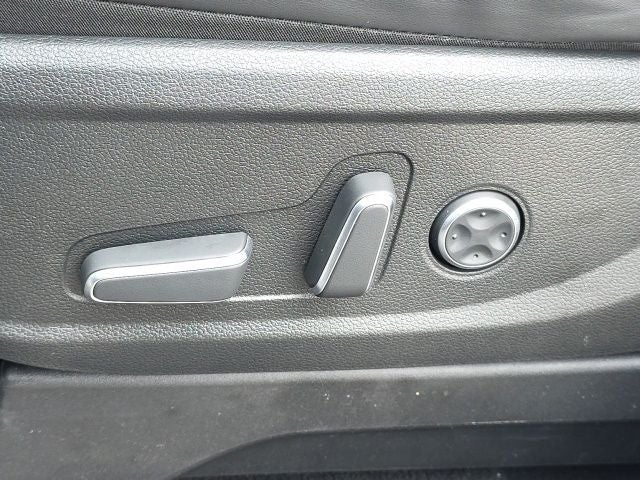 2024 Hyundai PALISADE SEL 8 Passenger