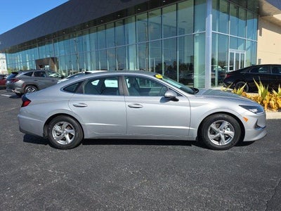 2023 Hyundai SONATA SE