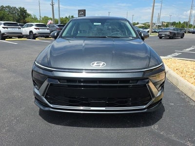2026 Hyundai SONATA HYBRID SEL
