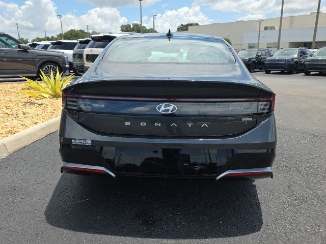 2026 Hyundai SONATA HYBRID SEL