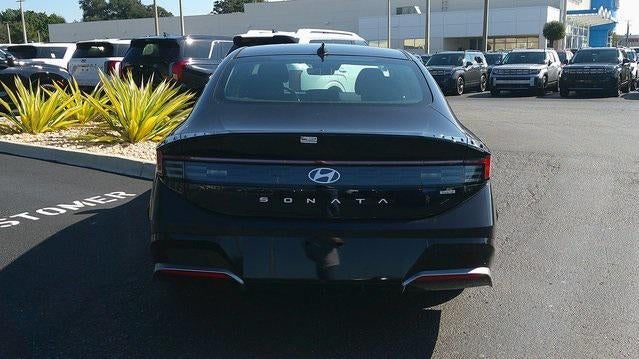 2025 Hyundai SONATA HYBRID SEL FWD