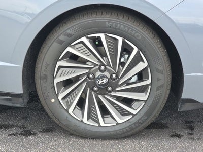 2026 Hyundai SONATA HYBRID SEL