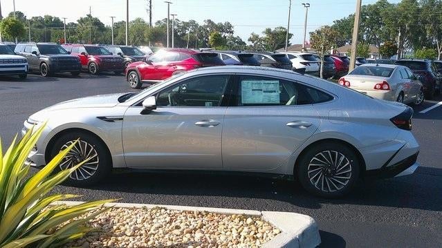 2025 Hyundai SONATA HYBRID Limited