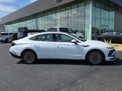 2026 Hyundai SONATA HYBRID Limited FWD