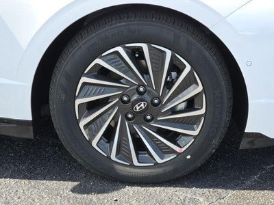 2026 Hyundai SONATA HYBRID Limited FWD