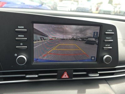 2023 Hyundai ELANTRA SE