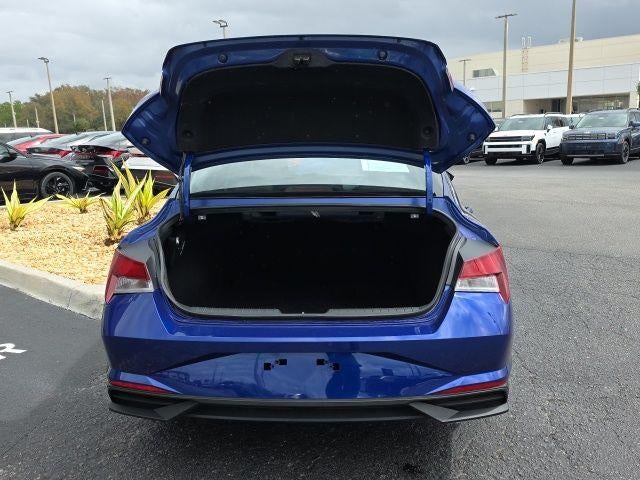 2023 Hyundai ELANTRA SE