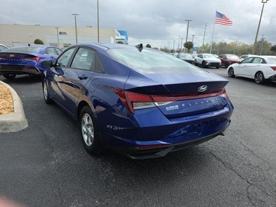 2023 Hyundai ELANTRA SE