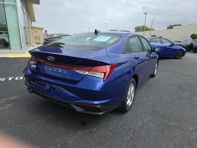 2023 Hyundai ELANTRA SE