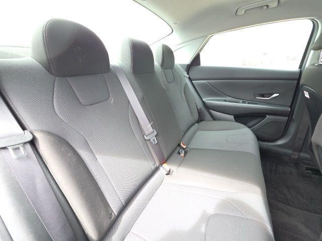 2023 Hyundai ELANTRA SE