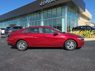 2026 Hyundai ELANTRA SE IVT