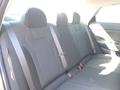 2026 Hyundai ELANTRA SE IVT