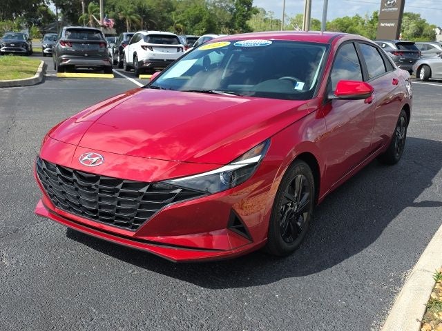 2022 Hyundai ELANTRA SEL