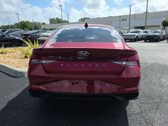 2022 Hyundai ELANTRA SEL