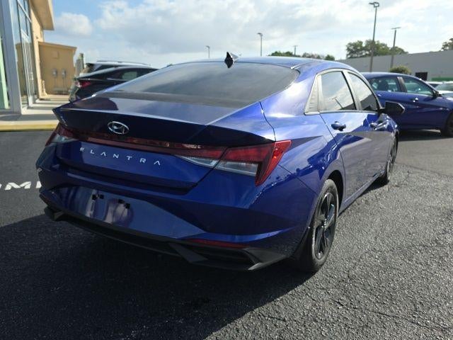 2022 Hyundai ELANTRA SEL