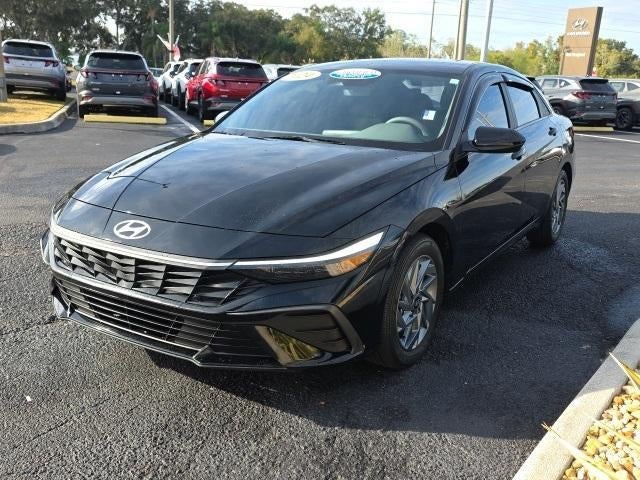 2024 Hyundai ELANTRA SEL