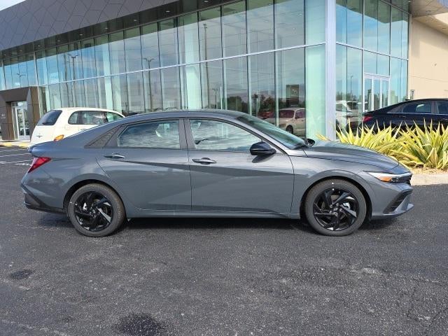 2026 Hyundai ELANTRA SEL Sport IVT