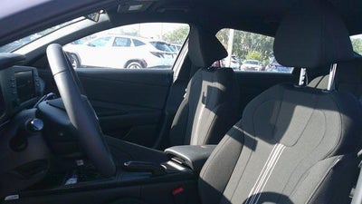 2025 Hyundai ELANTRA SEL Sport IVT