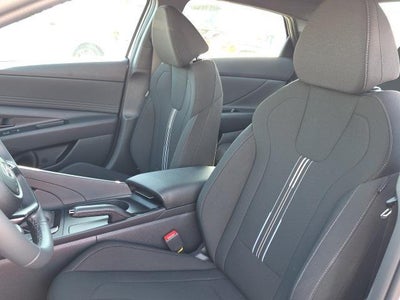 2026 Hyundai ELANTRA SEL Sport IVT