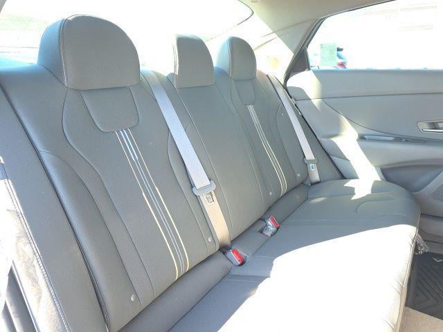 2026 Hyundai ELANTRA SEL Sport IVT