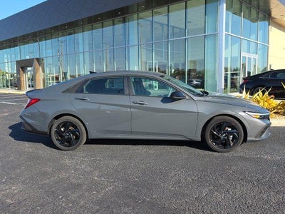 2026 Hyundai ELANTRA SEL Sport IVT