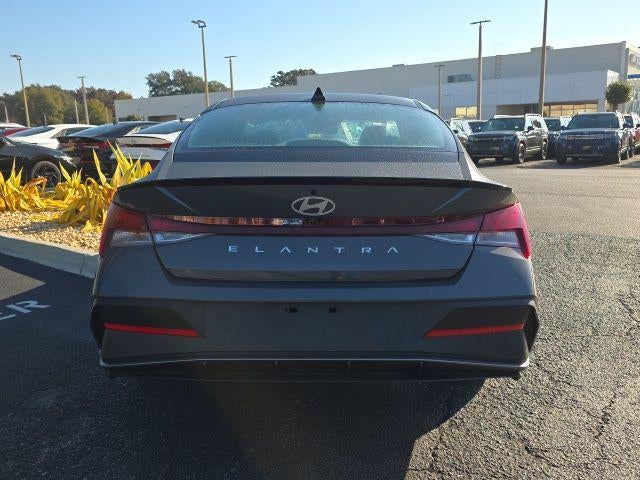 2026 Hyundai ELANTRA SEL Sport IVT