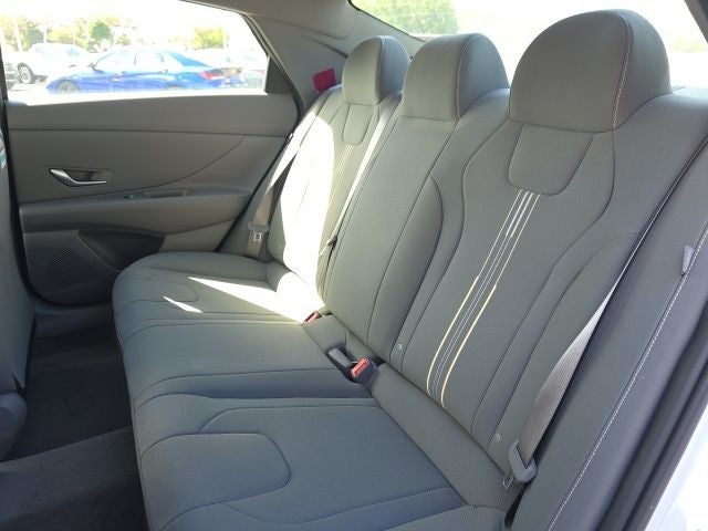 2026 Hyundai ELANTRA SEL Sport IVT