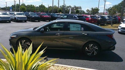 2025 Hyundai ELANTRA SEL Sport IVT