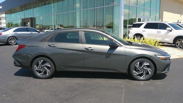 2025 Hyundai ELANTRA SEL Sport IVT