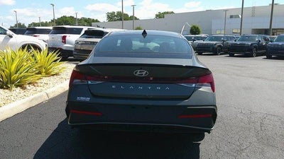 2025 Hyundai ELANTRA SEL Sport IVT