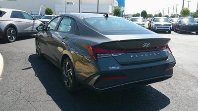 2025 Hyundai ELANTRA SEL Sport IVT