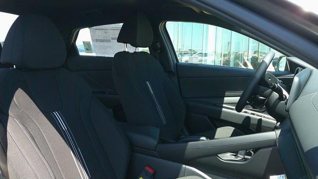 2025 Hyundai ELANTRA SEL Sport IVT