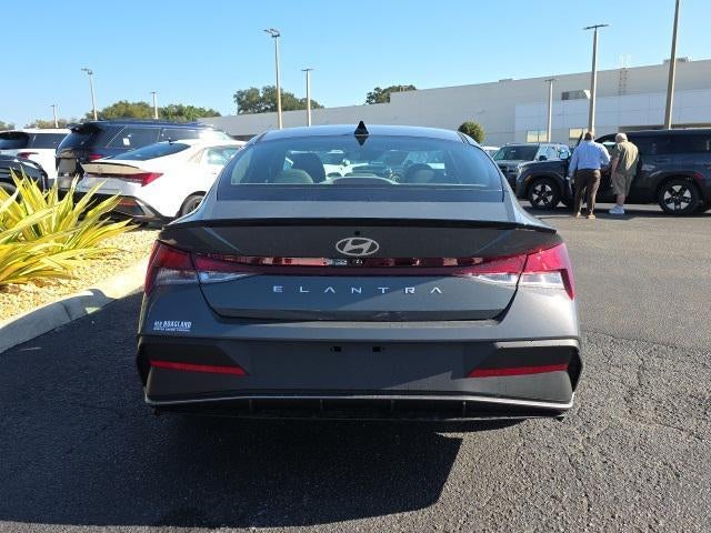 2026 Hyundai ELANTRA SEL Sport IVT
