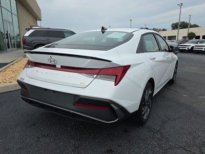 2025 Hyundai ELANTRA HYBRID SEL Sport