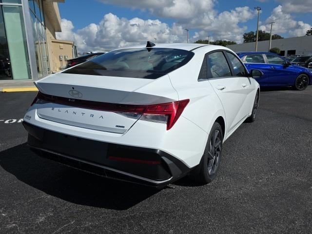 2026 Hyundai ELANTRA HYBRID Limited Sedan