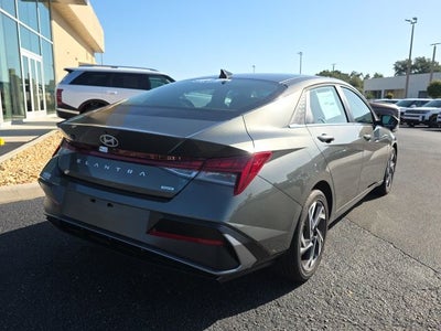 2026 Hyundai ELANTRA HYBRID Limited