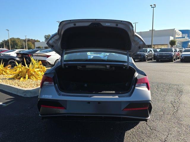 2026 Hyundai ELANTRA HYBRID Limited Sedan