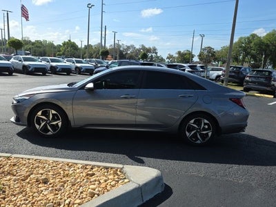 2023 Hyundai ELANTRA Limited