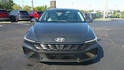 2025 Hyundai ELANTRA Limited IVT