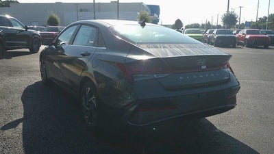 2025 Hyundai ELANTRA Limited IVT