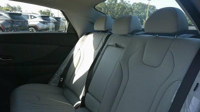 2025 Hyundai ELANTRA Limited IVT