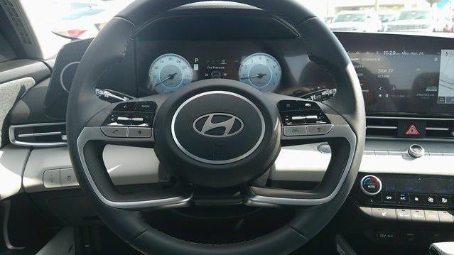 2026 Hyundai ELANTRA Limited IVT