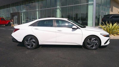 2026 Hyundai ELANTRA Limited IVT