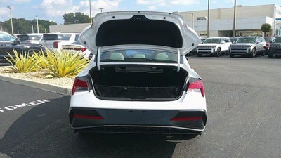 2026 Hyundai ELANTRA Limited IVT