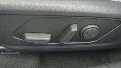 2026 Hyundai ELANTRA Limited IVT