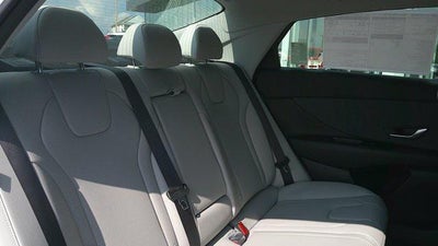 2026 Hyundai ELANTRA Limited IVT